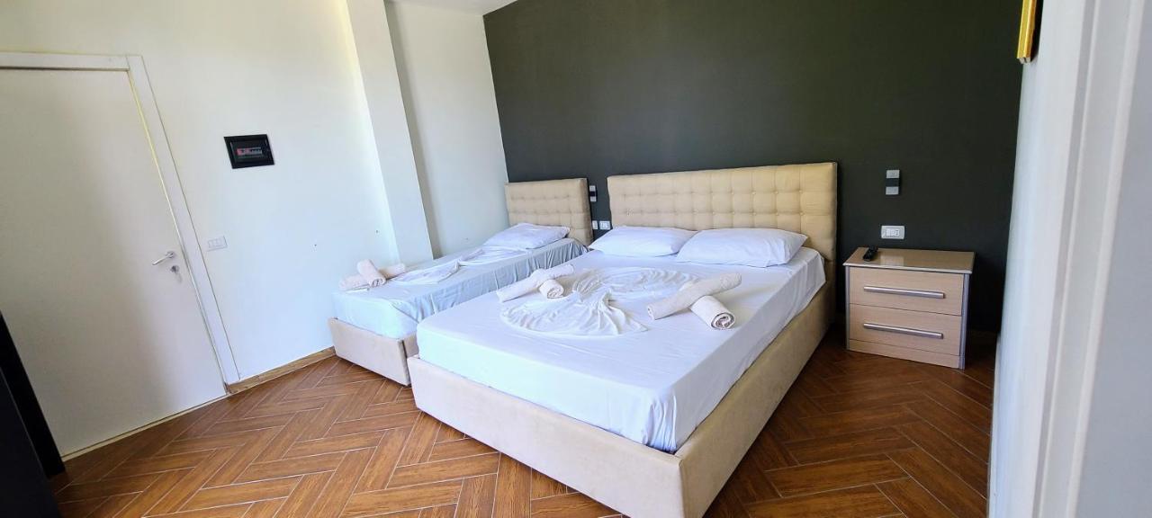 Hotel Kavalona Park Vlorë Esterno foto
