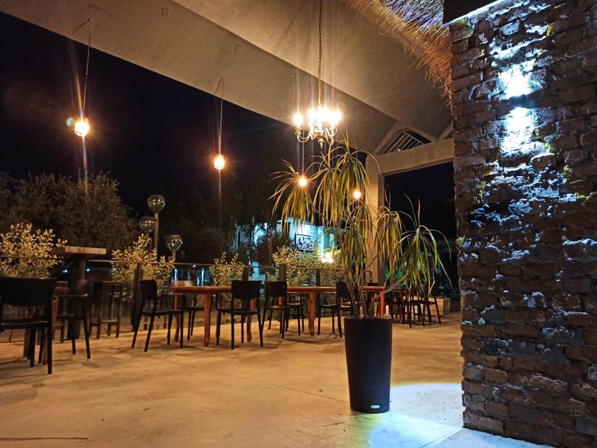 Hotel Kavalona Park Vlorë Esterno foto