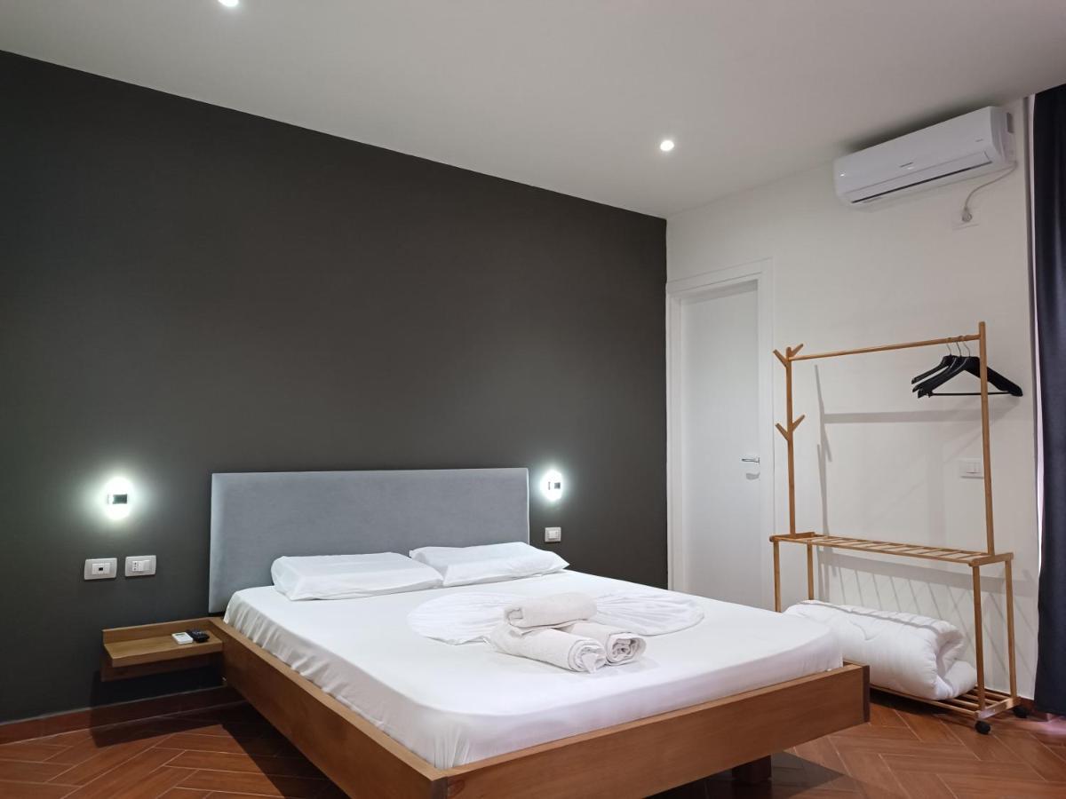 Hotel Kavalona Park Vlorë Esterno foto