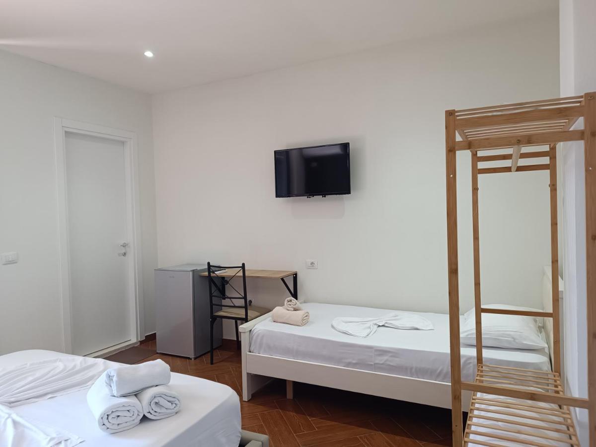 Hotel Kavalona Park Vlorë Esterno foto